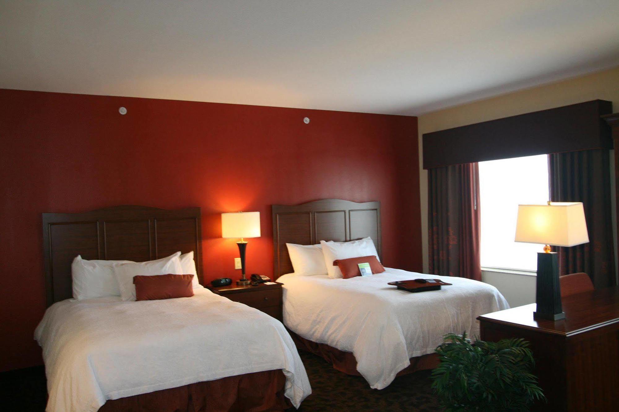 Hampton Inn & Suites Fort Worth/Forest Hill Стая снимка